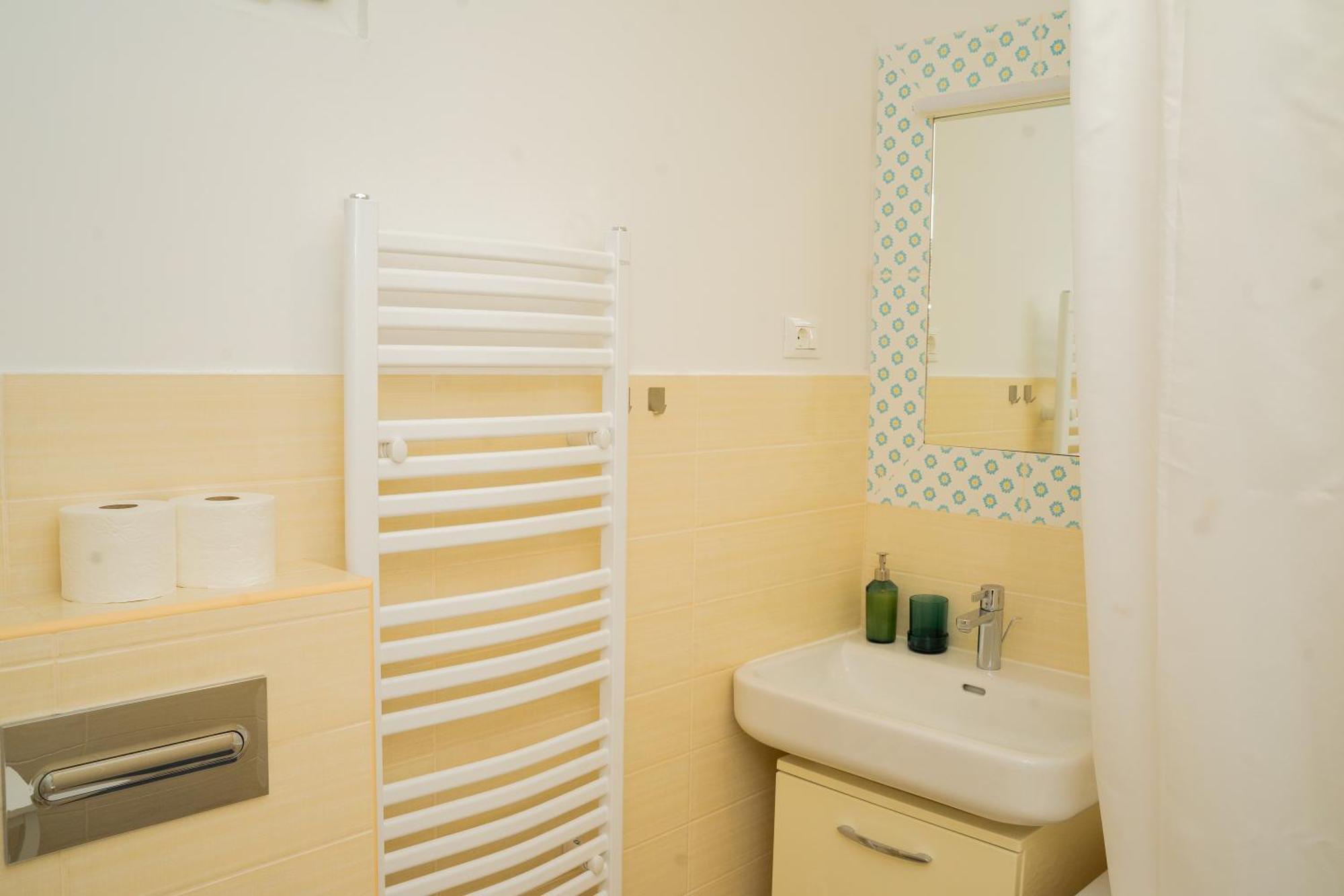 Apartment Zenta With Free Private Parking Split Eksteriør bilde